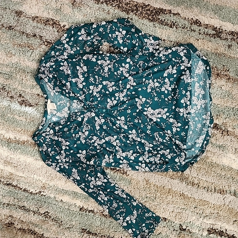 Like new quarter sleeve top